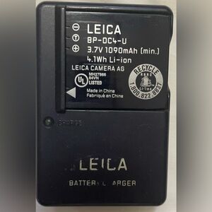 Leica BC-DC4-U 110-24OV 50/60Hz Battery Charger With Battery